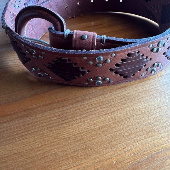 NWT Abercrombie & Fitch Brown Leather Studded Vintage Belt in Large - Picture 9 of 10